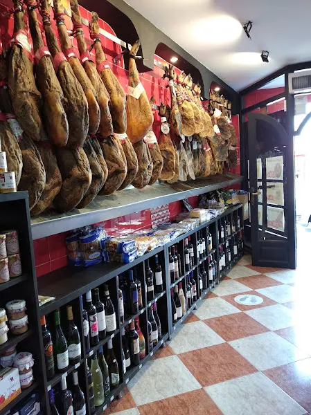 La Iberica Roteña - Jamonería en Rota - foto 2