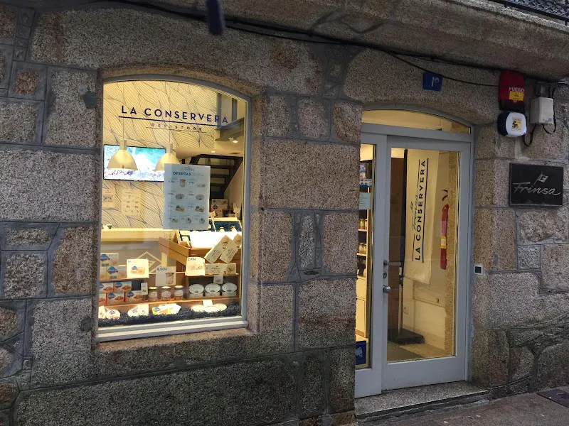 Frinsa La Conservera Market - Tienda de delicatessen en Ribeira - foto 2