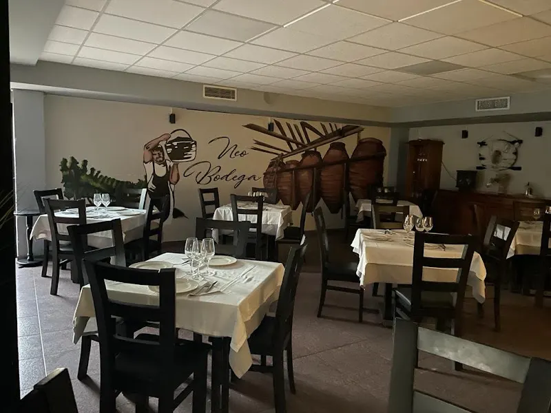 Neo Bodega El Quijote - Restaurante en Villarrobledo - foto 2