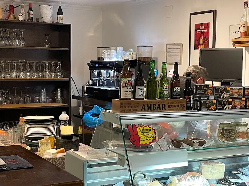 La casa de los Quesos - Cafetería en Almansa - foto 2
