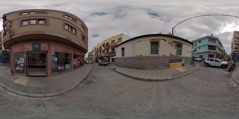 PASTO Y BELLOTA GÁLDAR LIDL - Carnicería en Galdar - foto 2
