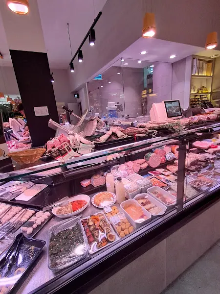 Cal Manyet - Carnicería en Molins de Rei - foto 3