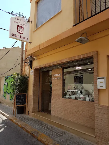 Pilar Bosch - Tienda de fiambres en Sagunto - foto 2