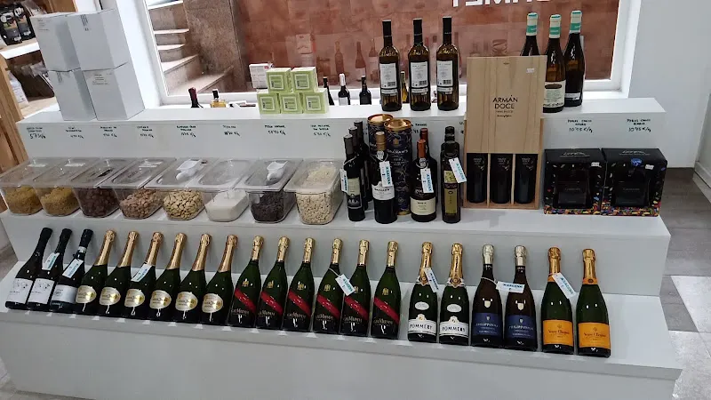 A LACENA - Tienda de delicatessen en Lalin - foto 2