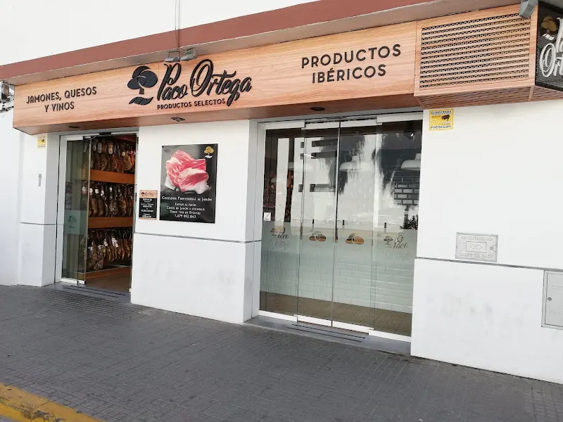 Paco Ortega Productos Selectos - Tienda de alimentación en Conil de la Frontera - foto 2