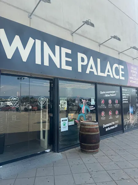 Wine Palace Vila-seca - Tienda de vinos en Vila-seca - foto 2