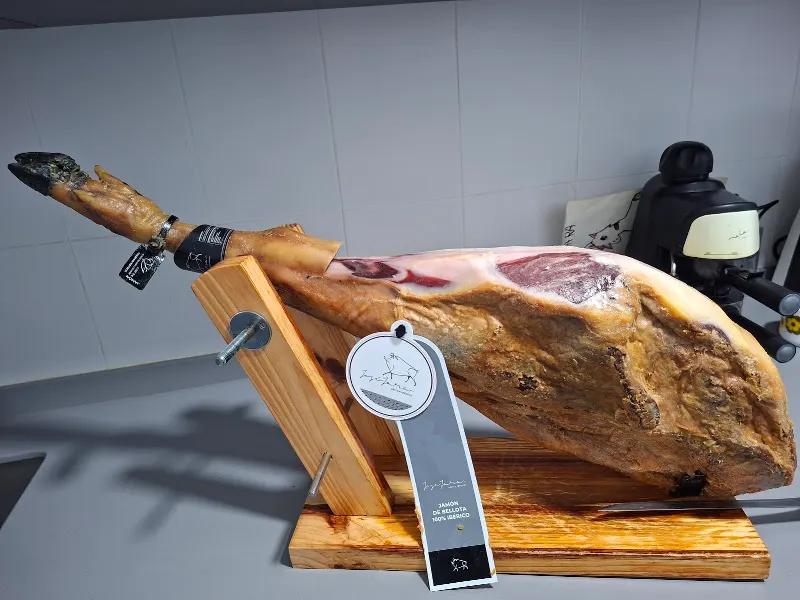 JOSÉ JARA | Jamón ibérico y embutidos | Sede Central