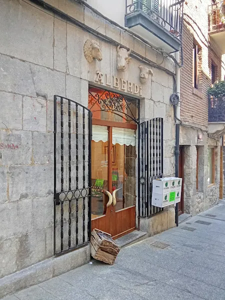 Alberdi Harategia