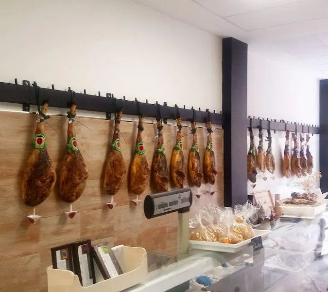 Embutidos Muñoz - Tienda de delicatessen en Benavente - foto 2