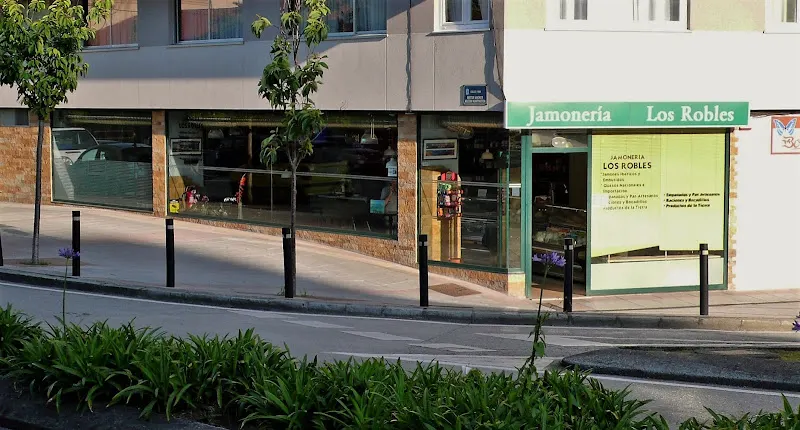 Los Robles - Jamonería en Coruna (A) - foto 2