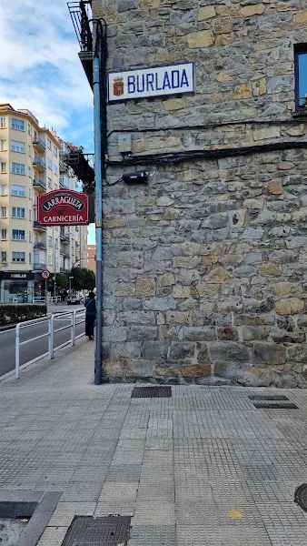 Larragueta Hermanos - Carnicería en Burlada - foto 2