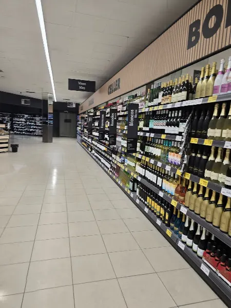 Supermercado Hiperber Tavernes en Tavernes de la Valldigna