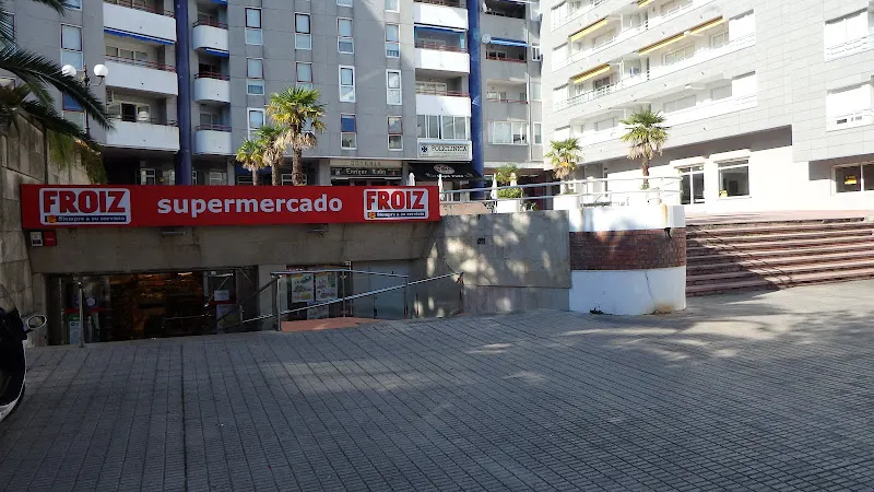 Supermercados Froiz - Supermercado en Sanxenxo - foto 2