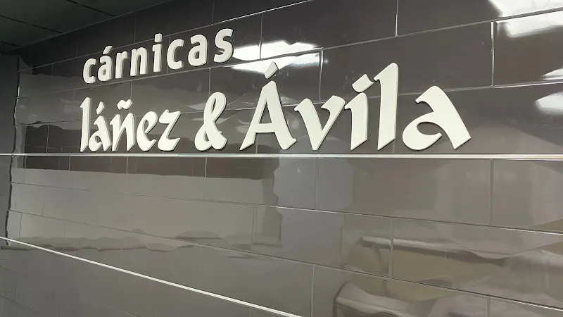 Carnicerías IAÑEZ & ÁVILA By Diego M. Iáñez