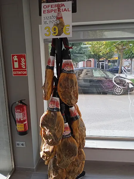 Carniceria Raul Blasco - Carnicería en Fuensanta - foto 2