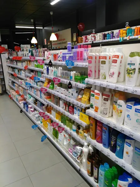 CLAREL - Tienda de belleza y salud en Teulada - foto 2