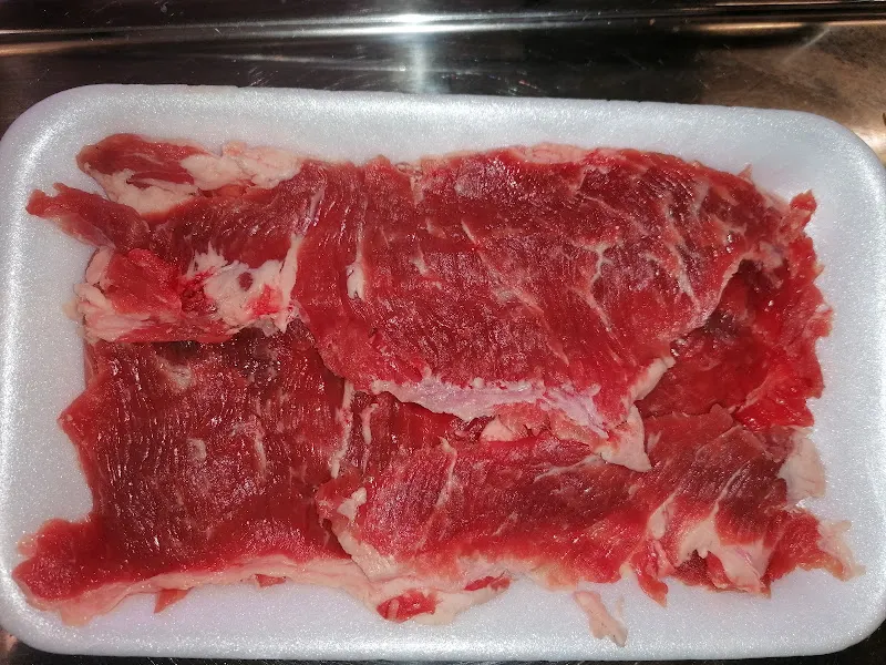 IBÉRICOS GINES. JUNTAND, S.L. - Delicatessen de carnicería en Gines - foto 2