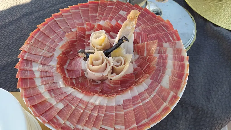 CORTADORESJAMON - Mayorista de carnes en Salobreña - foto 2