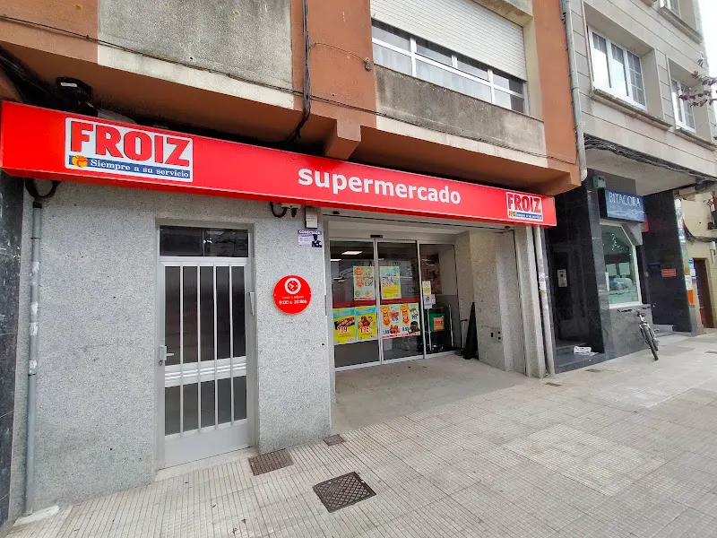 Supermercados Froiz - Supermercado en Bueu - foto 2