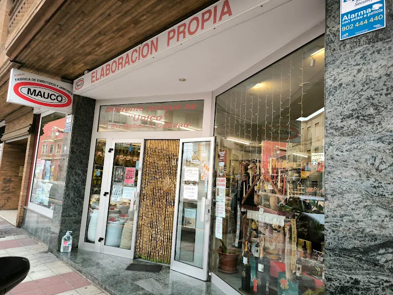 TIENDA DE EMBUTIDOS MAUCO - Tienda de fiambres en Baneza (La) - foto 2