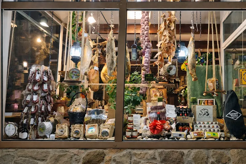 La Mina del Jamón en Villablino - foto 2