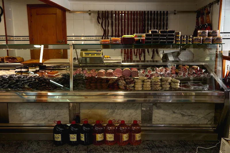 La Casa Del Jamón (Selecta Charcutería) - Tienda de jamones en Urda - foto 2