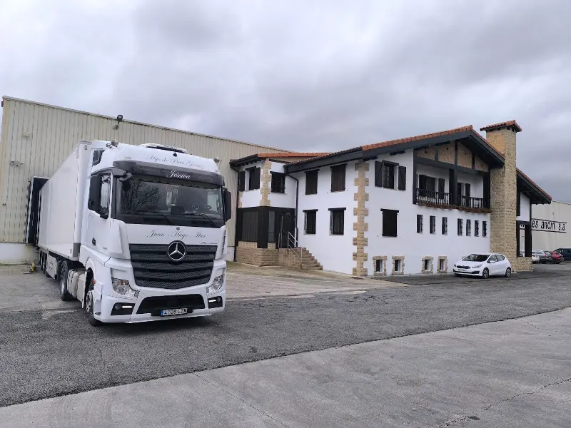 Jamones Ancín - Almacén en Ancin - foto 2