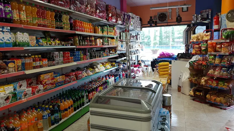 Carnicería Halal Productos Rumanos Y Latinos - Carnicería en Binefar - foto 3