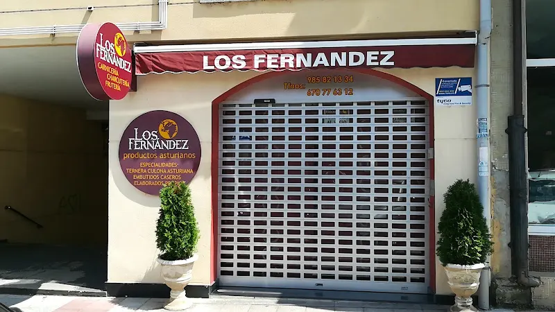 Los fernandez - Carnicería en Pravia - foto 2