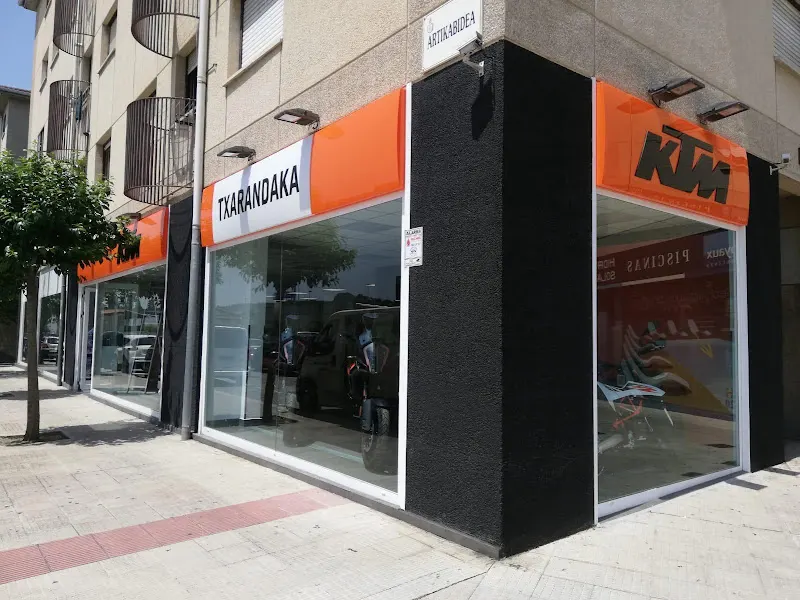 Txarandaka - Concesionario de motos en Pamplona - foto 2