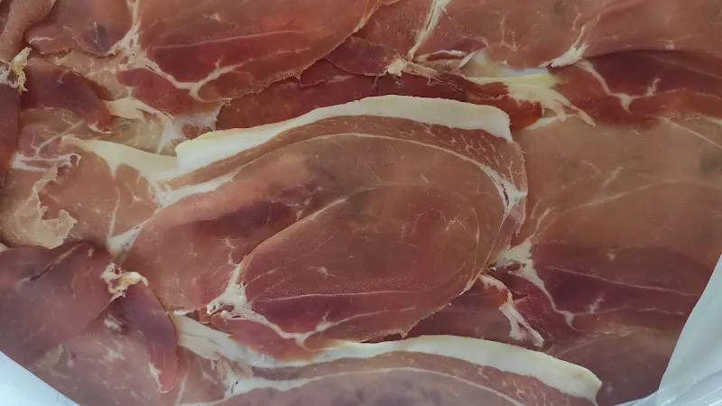 Zaballa El Rincón Del Gourmet - Tienda de fiambres en Cabezon de la Sal - foto 2