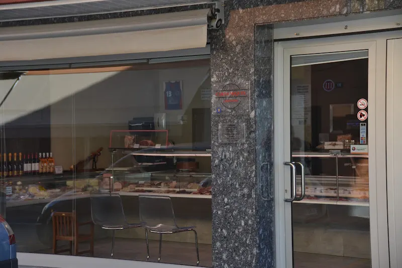 Carnes Agustí Consellers - Tienda de alimentación en Llagostera - foto 2