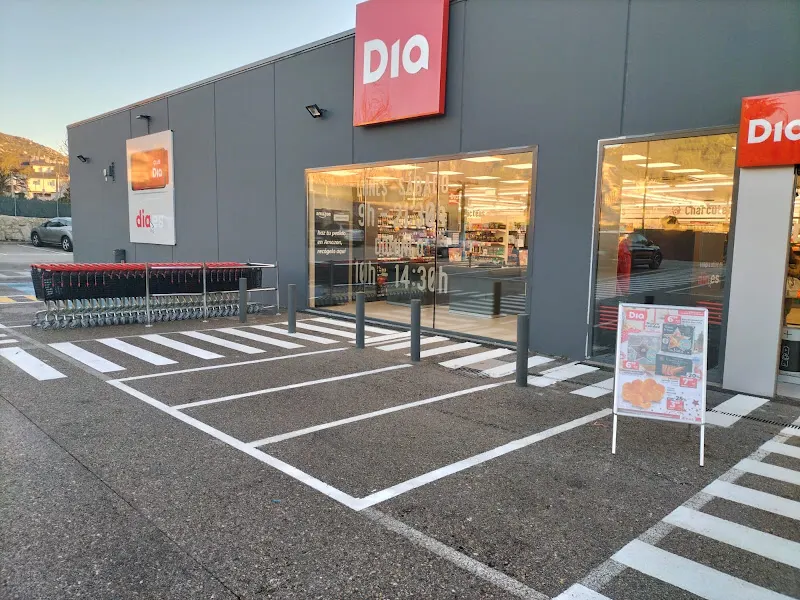Supermercados Dia - Supermercado en Hoyo de Manzanares - foto 2