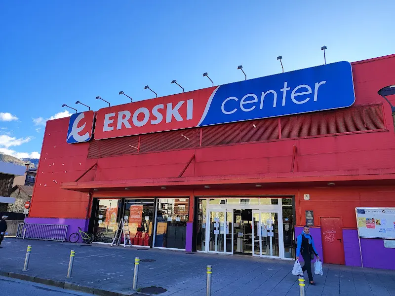 EROSKI center - Supermercado en Elorrio - foto 2