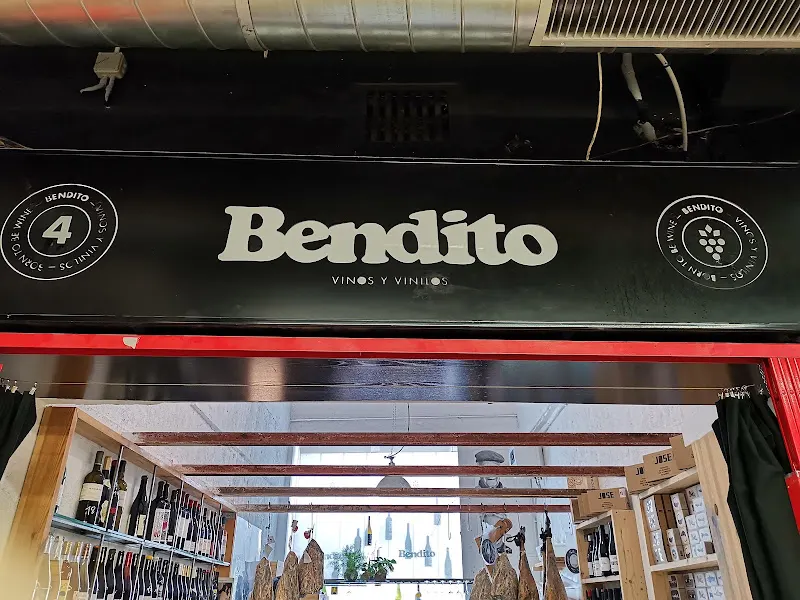 Bendito, Vinos y Vinilos - Tienda de vinos en Madrid - foto 2