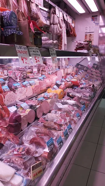 Charcuteria Pedro y Tania - Jamonería en Madrid - foto 2