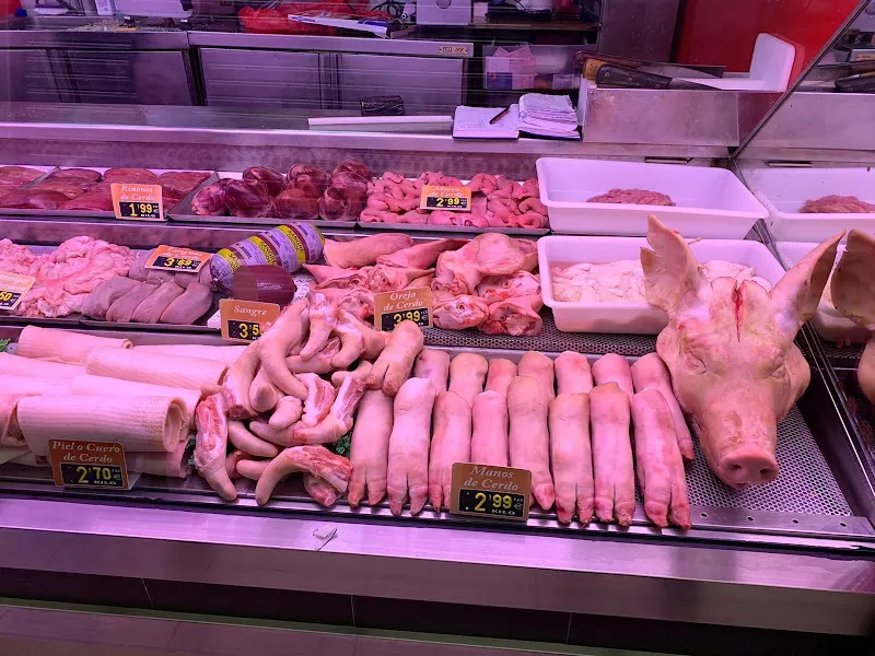 CASQUERIA PUENTE VALLECAS (Sandoval) - Carnicería en Madrid - foto 2