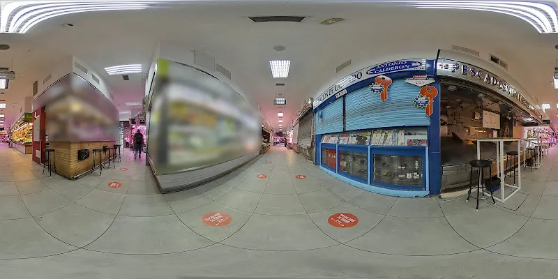 Galería Comercial La Laguna