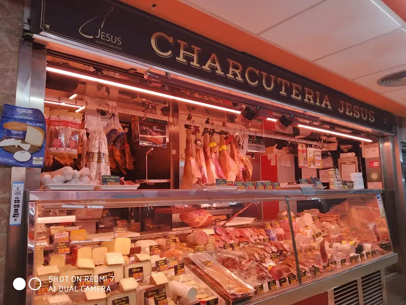 Charcutería Jesús - Tienda de alimentación en Madrid - foto 2