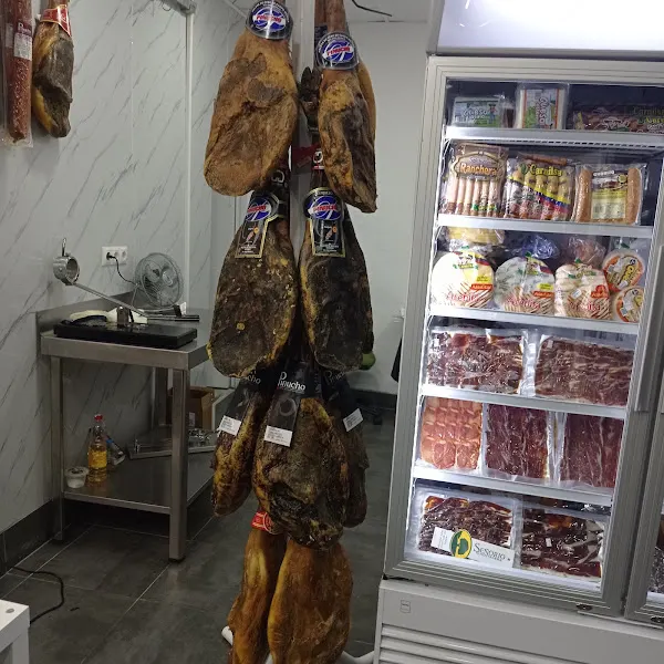 Charcutería La Perla Ibérica J&C - Carnicería en Madrid - foto 2
