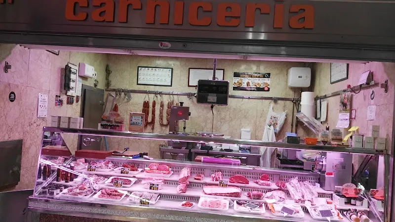 Daniel Paz Fernández - Tienda de fiambres en Madrid - foto 3
