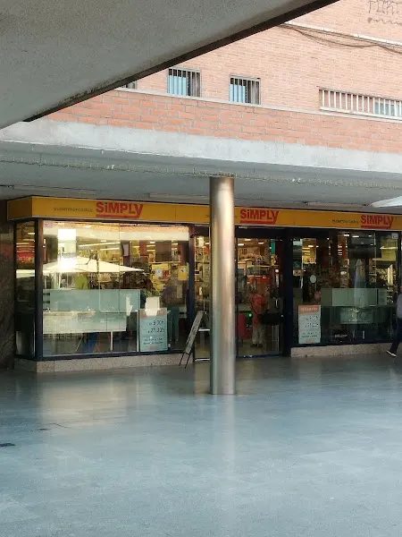 Supermercados Simply - Supermercado en Madrid - foto 2