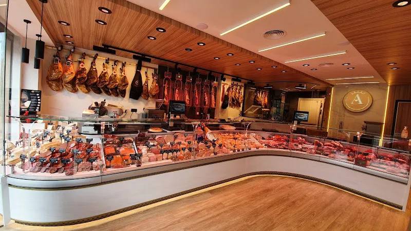 Almau Selección Carniceria charcutería pollería (Grupo Almau)