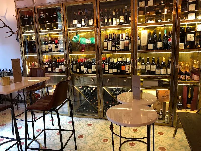 Marcelino, Vinos y Ultraporcinos - Bar de tapas en Madrid - foto 2