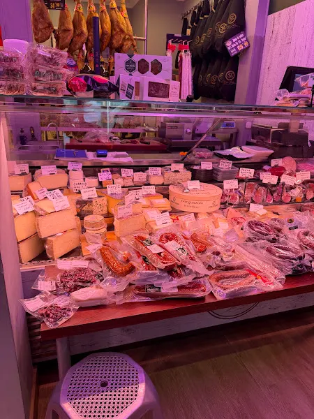 Charcutería, Almacén de jamones El Escribano - Tienda de alimentación en Madrid - foto 2