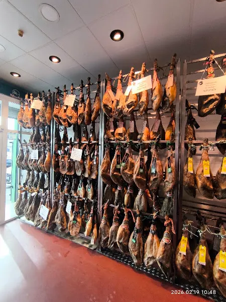 Su Jamón - La Posada del Ibérico - Quesería en Coslada - foto 3