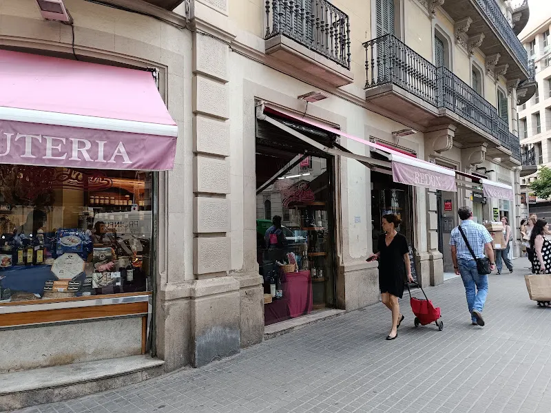 Charcutería Redón - Tienda de alimentación en Barcelona - foto 2