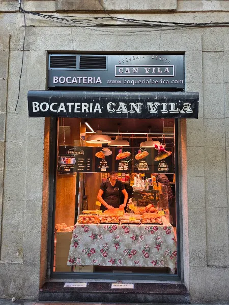Can Vila Boquería Ibérica - Establecimiento de jamón serrano en Barcelona - foto 3