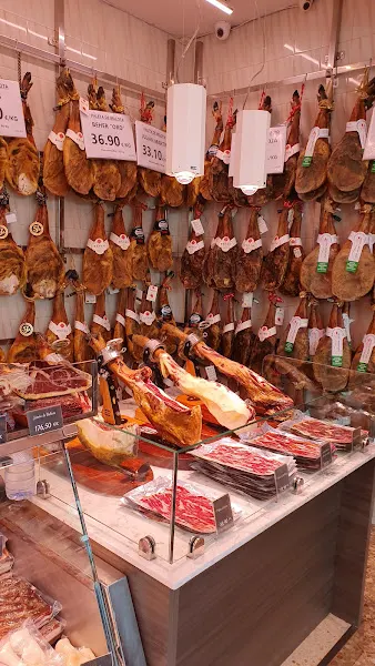 Xarcuteria Gracia Martínez - Sants - Tienda de fiambres en Barcelona - foto 3