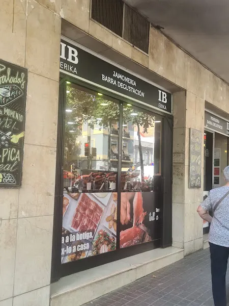 IB Erika - Tienda de jamones en Barcelona - foto 2